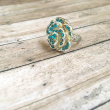 Cargar imagen en el visor de la galería, Silver Rose and Turquoise Rhinestones Ring