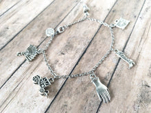 Cargar imagen en el visor de la galería, Victorian charm bracelet