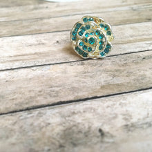 Cargar imagen en el visor de la galería, Silver Rose and Turquoise Rhinestones Ring