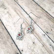 Cargar imagen en el visor de la galería, Love earrings