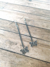 Carica l'immagine nel visualizzatore di Gallery, Long Butterfly Earrings