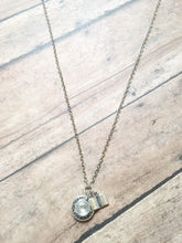 Charger l'image dans la galerie, Books and tea necklace