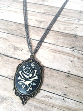 Load image into Gallery viewer, Rose cameo necklace
